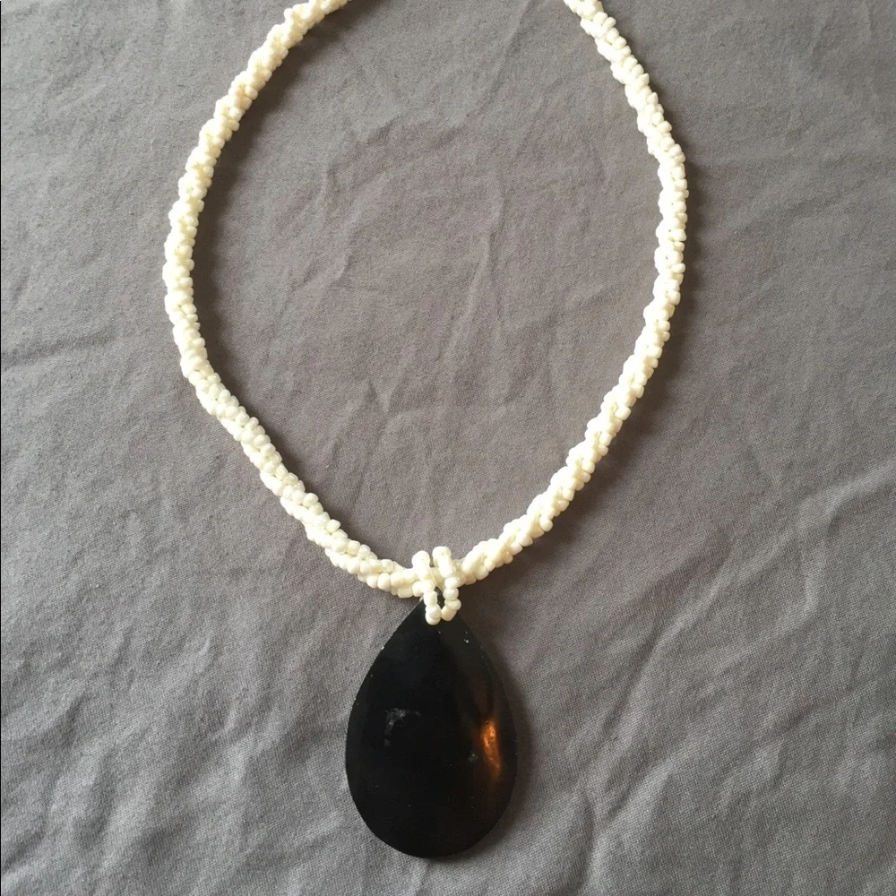 Triple strand beaded necklace with shell pendant (17.5”) - Picture 4 of 4